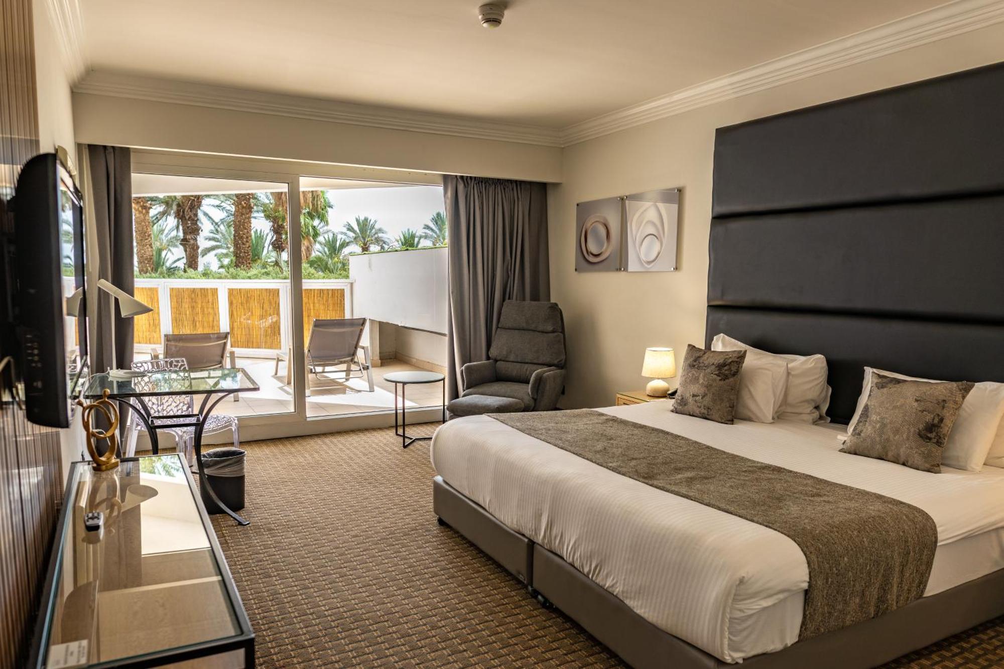 David Dead Sea Resort & Spa Ein Bokek Ngoại thất bức ảnh A room at the Hilton Sharm El Sheikh