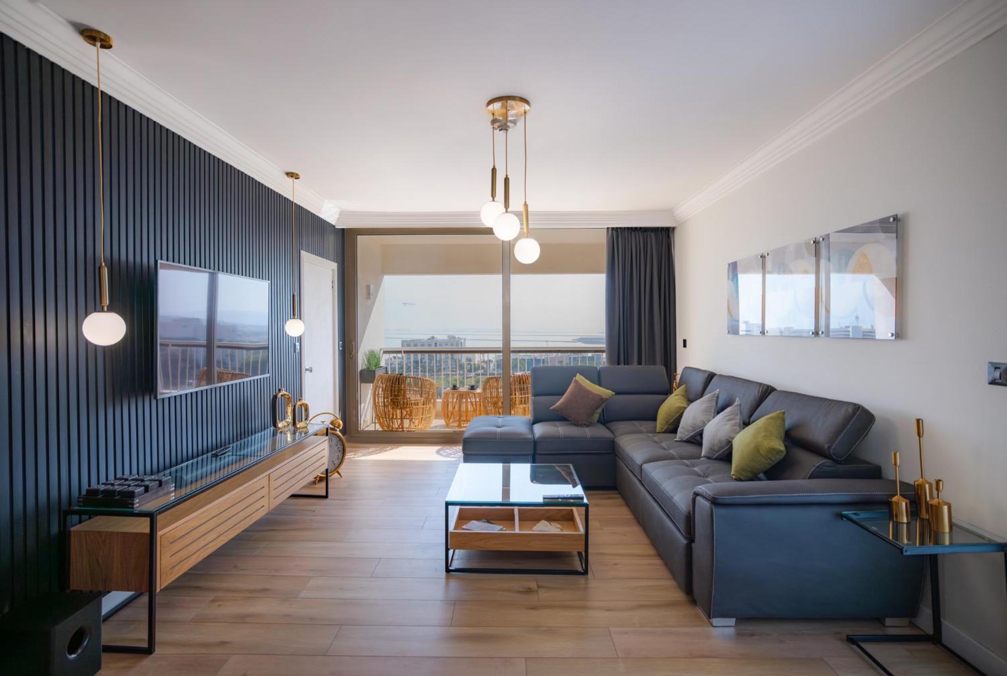 David Dead Sea Resort & Spa Ein Bokek Ngoại thất bức ảnh A living room in a modern apartment